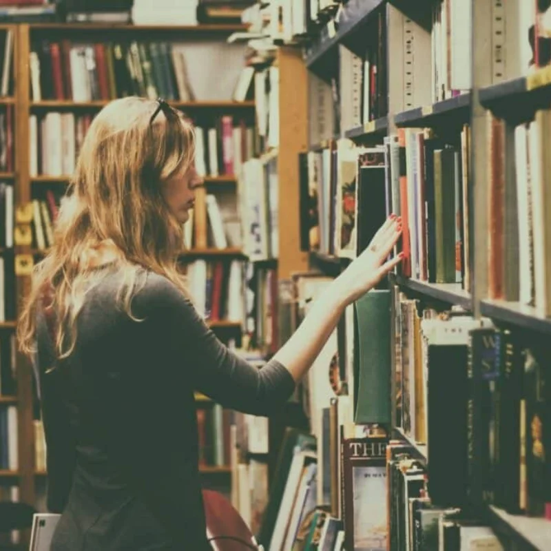 Kontakt Sekretariat Wirtschaftsschule KV Winterthur